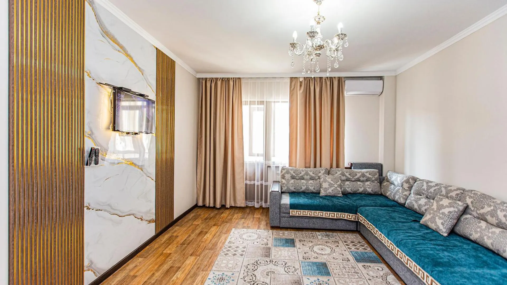 Apartment Two-Bedroom Urban Oasis - Cozy & Relaxing Atmosphere Almaty