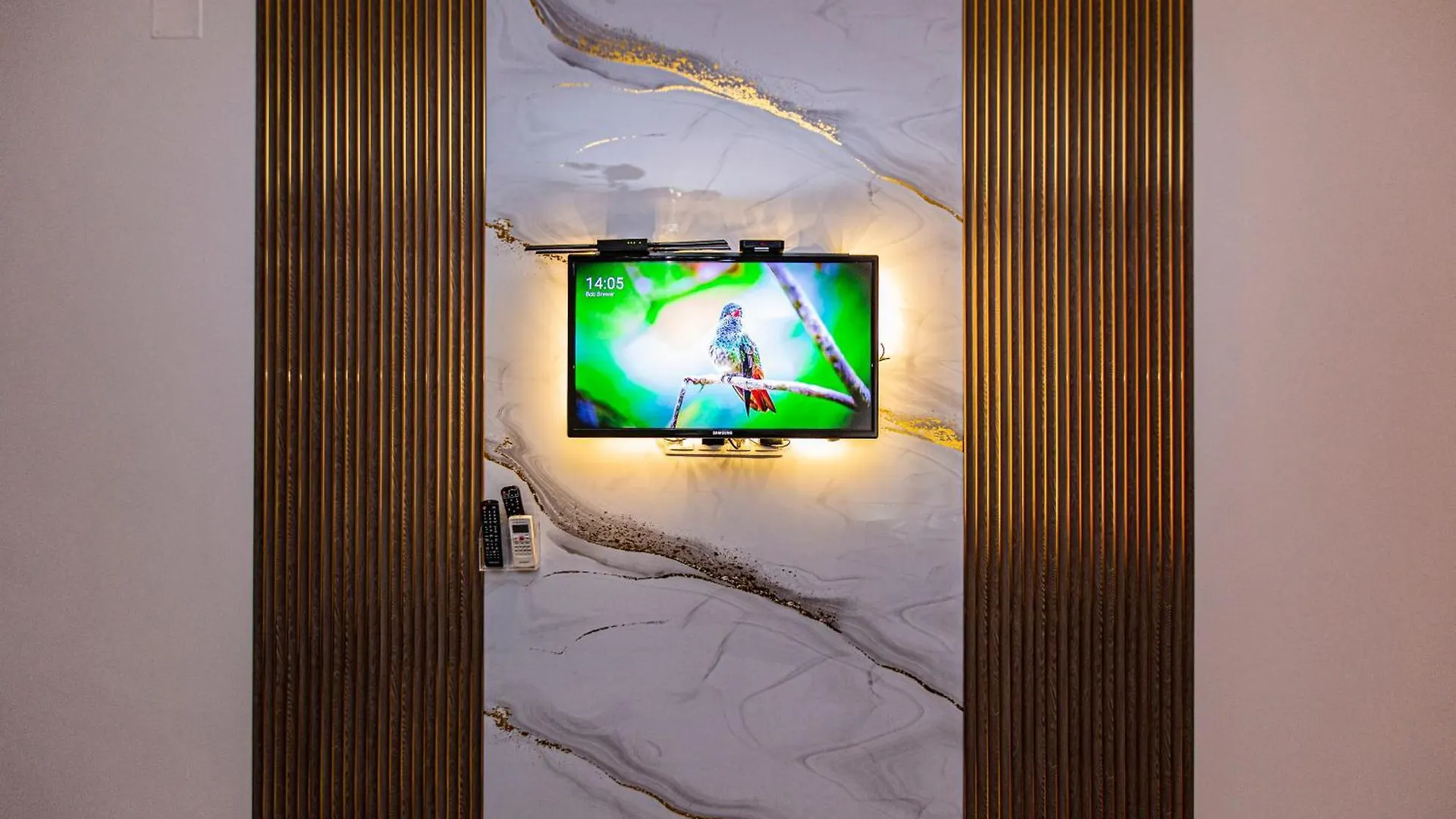 Two-Bedroom Urban Oasis - Cozy & Relaxing Atmosphere Almaty Apartment